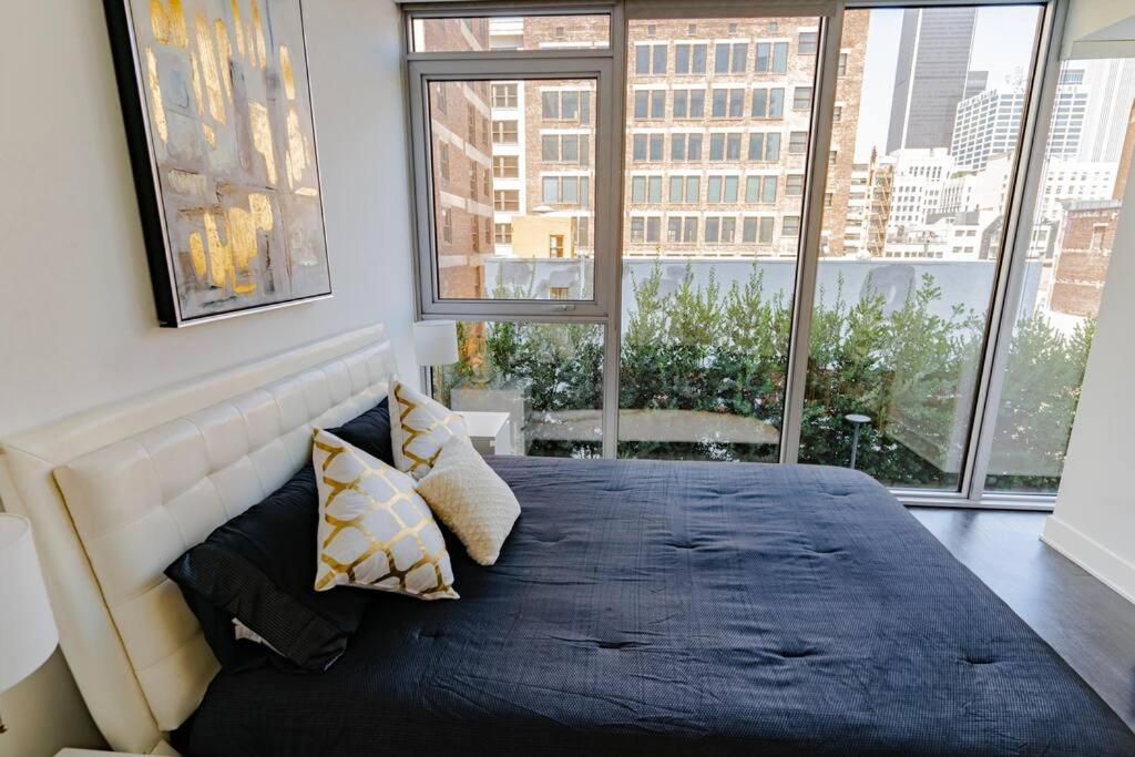 Apartamento Downtown Paradise Escape With 2 Pools / Hot Tubs Los Ángeles Exterior foto