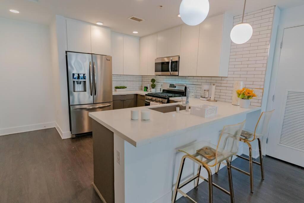 Apartamento Downtown Paradise Escape With 2 Pools / Hot Tubs Los Ángeles Exterior foto