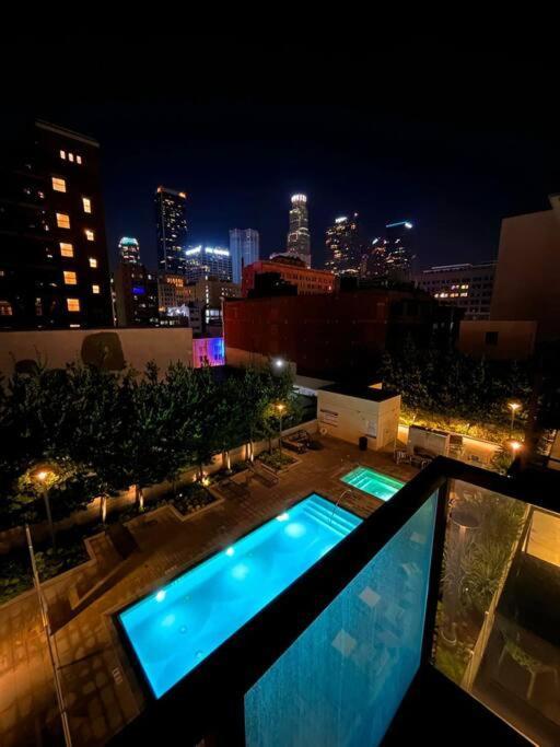 Apartamento Downtown Paradise Escape With 2 Pools / Hot Tubs Los Ángeles Exterior foto